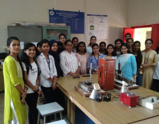 Lab Visit of FE STudents 2023-24